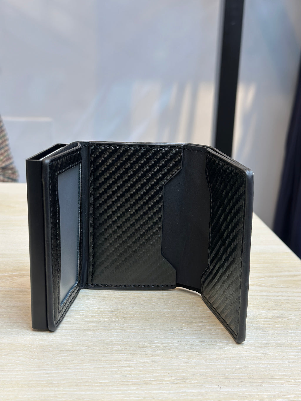 Men's Wallets & Card Holders | Leather & RFID