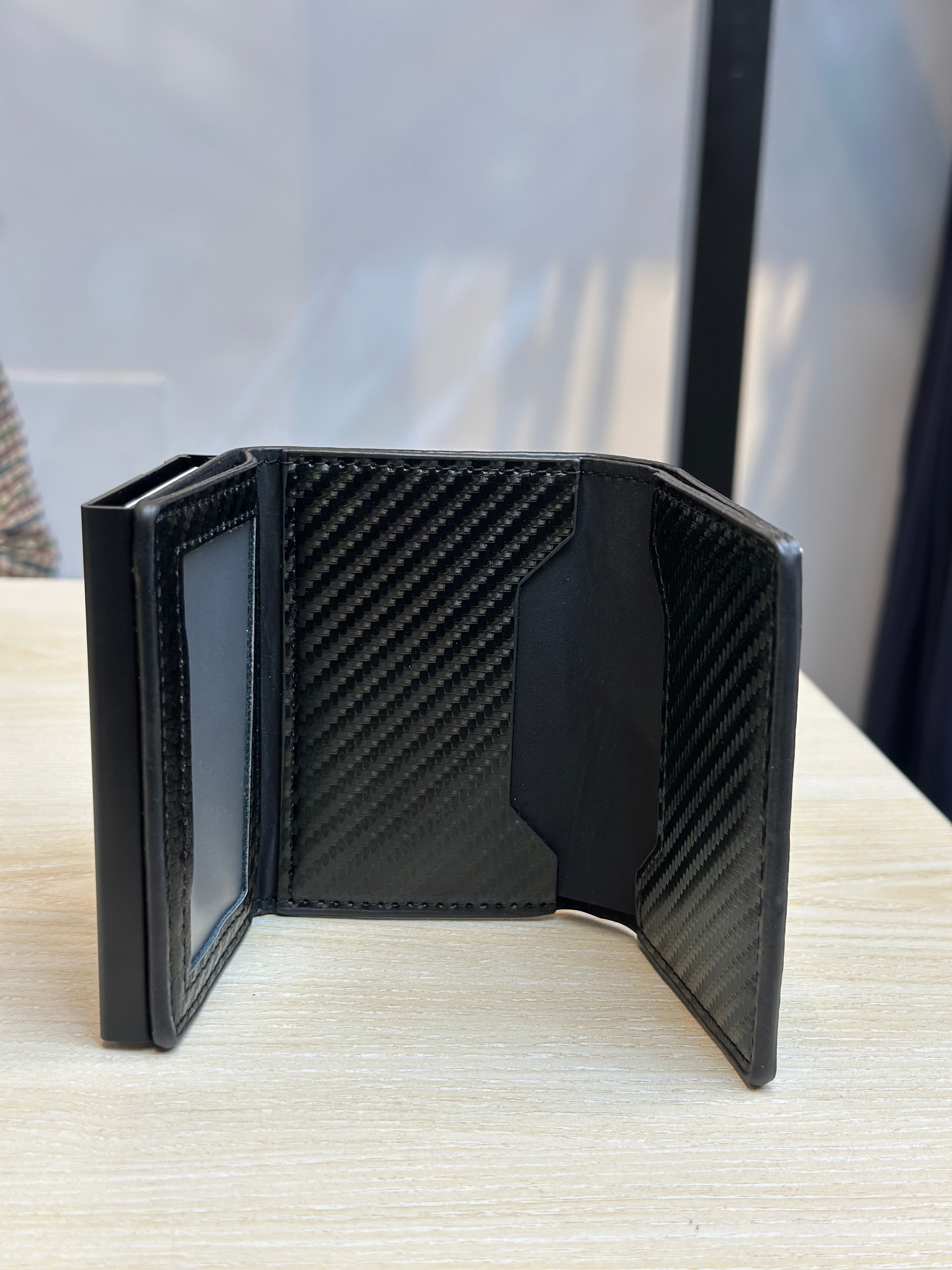 Men's Wallets & Card Holders | Leather & RFID